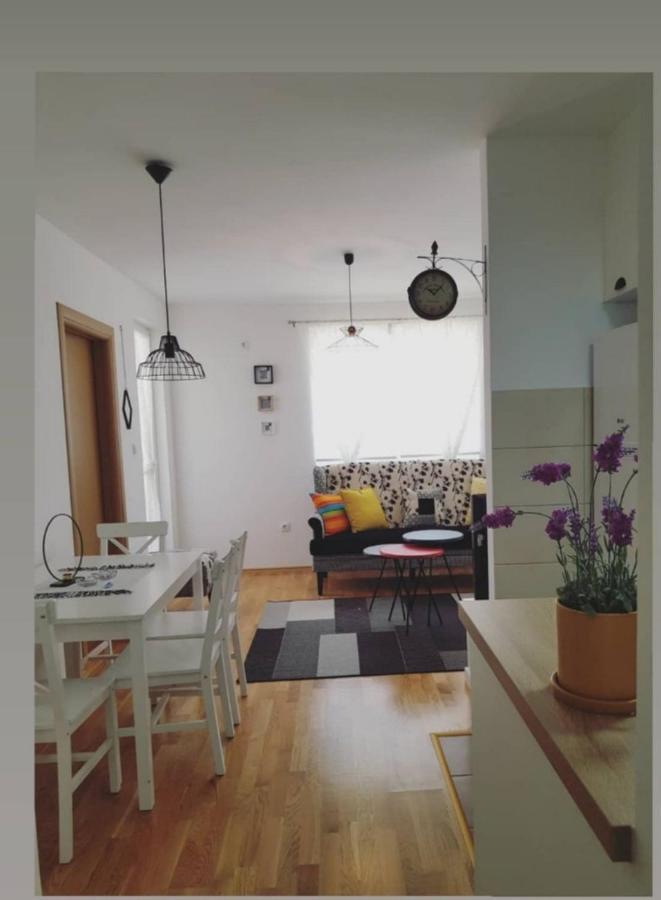 Apartman Suncica Apartman Lukavica Kültér fotó